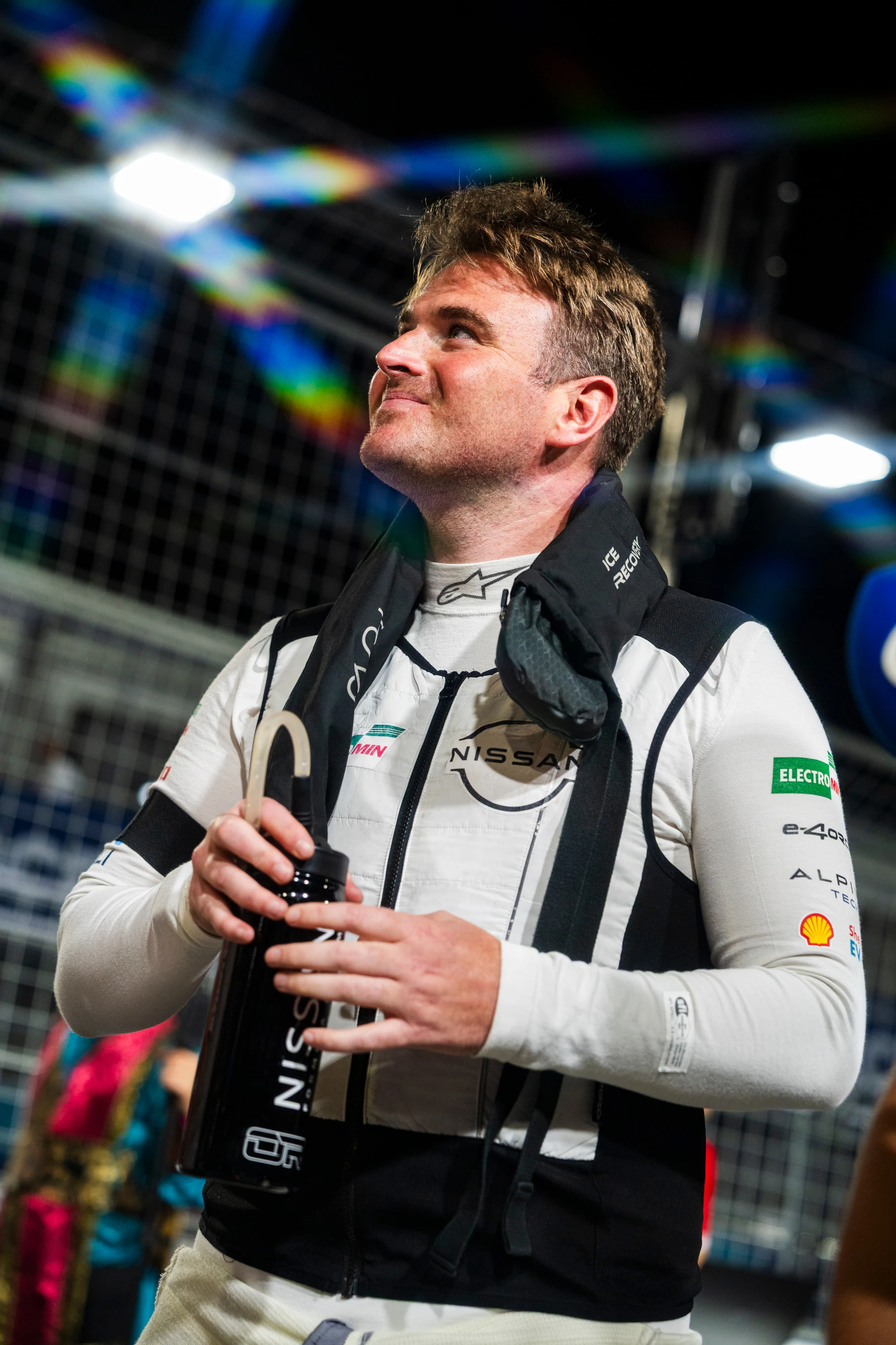 Portrait d'Oliver Rowland, pilote Nissan Formula E, avant le départ à Tokyo